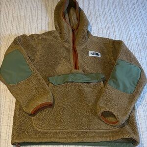 The North Face Mens Tan and Green Fleece Pullover